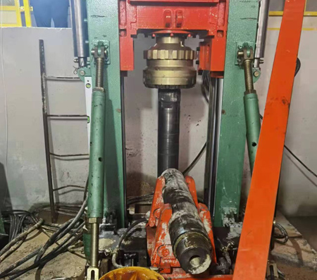 天井鉆機轉(zhuǎn)讓出售.jpg 天井鉆機轉(zhuǎn)讓出售