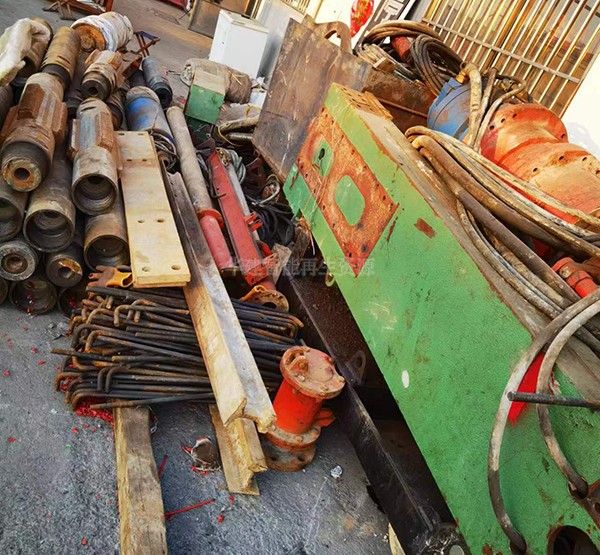 反井鉆機(jī)的保養(yǎng)與維修