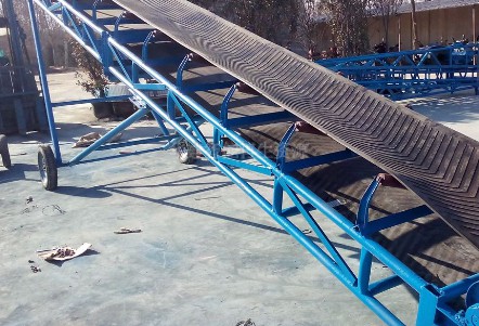 二手皮帶輸送機出現斷帶怎么辦?