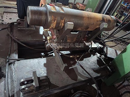 如何保養(yǎng)天井鉆機(jī)的機(jī)架?