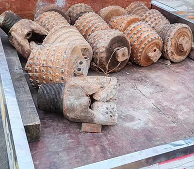 看幾組二手反井鉆機設備及配件有你需要的嗎?